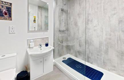 The Puffin Pad - Part of the The Bay Filey Holiday Village with pool, gym and direct beach access, pub, restaurant, tennis and meadows walks - Foto 5