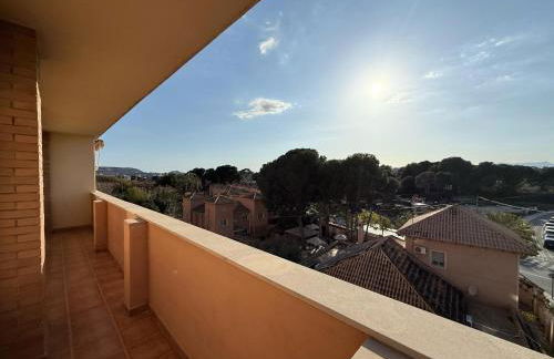 Encantador Ático a 2,6 km de la Playa - Foto 47