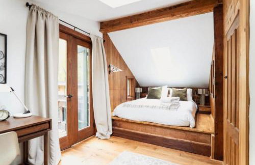 Chic Catskills Cabin with Hot Tub and Fire Pit - Foto 28