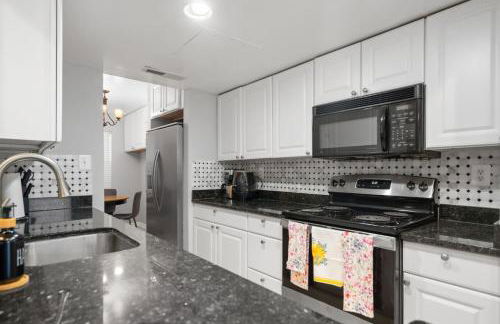 Parkside Alexandria Townhome - 3br free parking - Foto 9