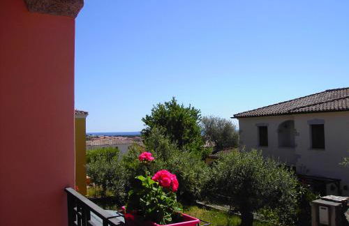 Lisa's lovely house - Photo 15