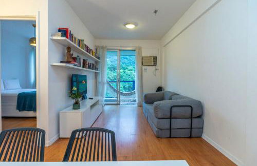 Flat no Humaitá com Piscina e Academia - Foto 12