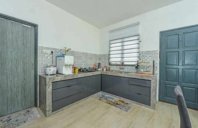 OYO HOME 90682 Liliz Mambang Farmstay - Foto 11