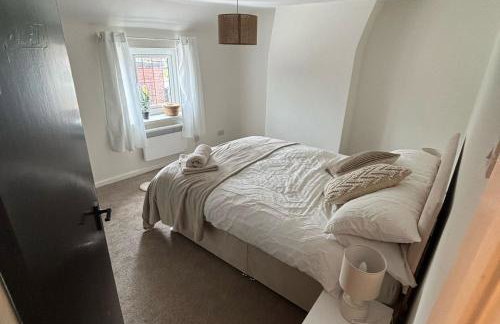 Cottage - Sleeps 4 - Pets Ok - Patio - Parking - Foto 8