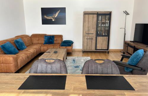 La clé des champs Maison plain pied lumineuse bien équipée, séjour spacieux, belle terrasse aménagée, garage, grand jardin clos, parking, près de Bayeux et Omaha Beach, chiens bienvenus - Foto 4