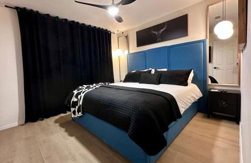 Midland Luxe, Pool, Fire Pit, Workspace, Pool Table - Foto 26