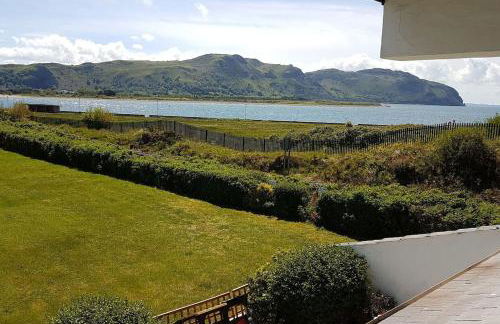 Seaside Escape - Deganwy Beach Cottage - Sea Views & Golf Course Views - Photo 16