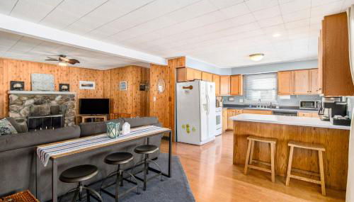 Pure Michigan at Pine Lake - Swim, Boat, Fun! - Foto 5