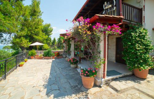 First in the sea with amazing view house - Photo 6