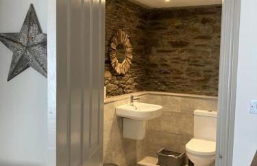 FROM BBC1s BEYOND PARADISE - - Prospect House - - 17th Century Character COTTAGE - - CONNECTING APARTMENTS - - Kids Bunk Room - - Free Public Parking - Foto 18