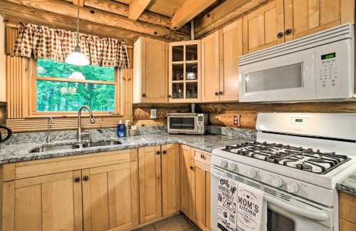 Classy Home w/ Hot Tub: 2 Mi to Lake Access! - Photo 12