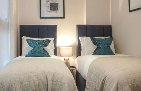 Westminster 2 bed 2 bath apartment with Air-Con - Photo 4