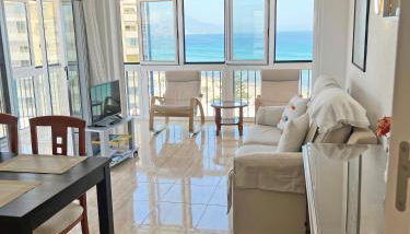 Playa y montaña 1ª linea Piscina Parking AC - Foto 4