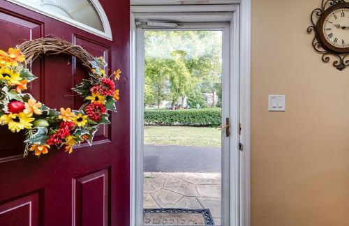 Antique Charm 3BR Gourmet Kitchen & Large Yard - Foto 10