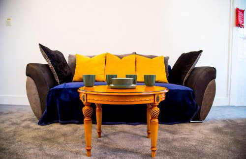 Lucky Home 15 - Near BAE, Docks, Lake District - Ideal for Trade & Family - 2 Bedrooms - One Double Bed in Each Bedroom - Max 4 Guests - Photo 27