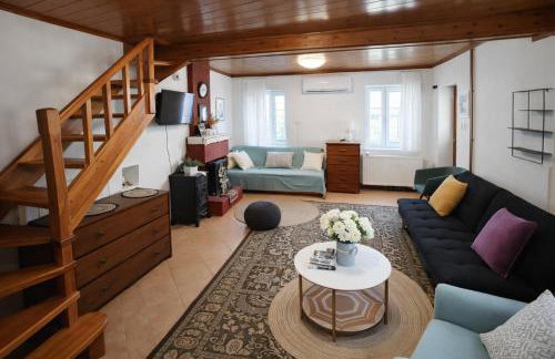 Archontiko Kastellia - Stone Guesthouse with Fireplace and Mountain View - Foto 11