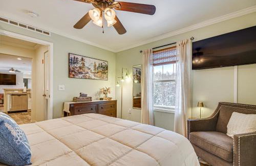 Near Trails and VAST Access! Modern Burke Home Base - Foto 12