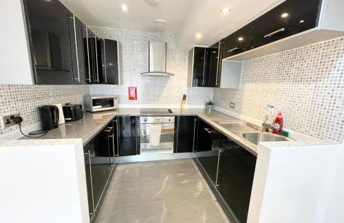 The Works-Fresh 2bed in centre, opposite Arndale. - Foto 14