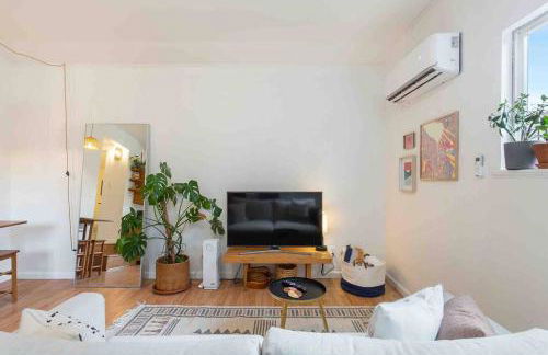 Spacious Retreat with guest house, game room, parking in N Tacoma - Foto 30