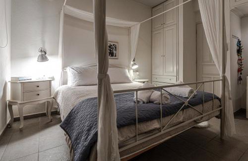 ILOI’s Villa in peaceful Village w. Private Beach - Photo 16