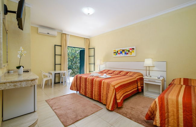 Grínberg's Village Hotel - Foto 16