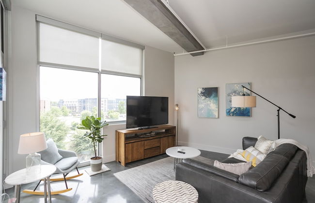 Sleek Furnished Modern Downtown Condo - Foto 20