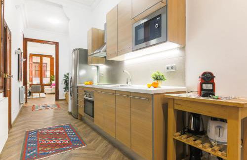 GREAT SPACIOUS APARTMENT IN THE GOTHIC QUARTER - Foto 18