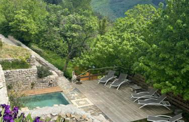 Les Vignals gîtes et événements Cévennes - Foto 1