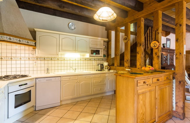 Chic Holiday Home in Siorac-en-perigord With - Foto 16