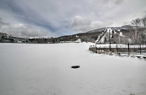 Slopeside Burke Mountain Condo with Fireplace! - Foto 26