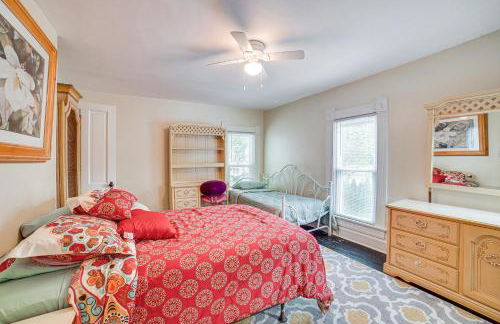 Charming Champaign Victorian with Deck! - Foto 22