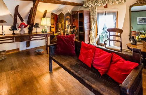 Beautiful Castle in Le Veurdre with Private Pool - Foto 18