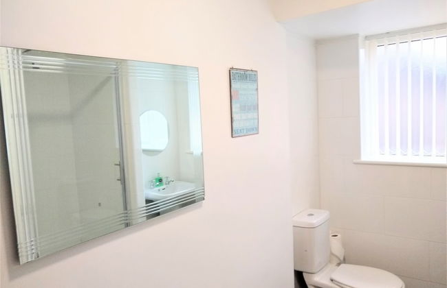 Modern Comfy 2-bedroom Flat in St Helens - Foto 7