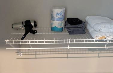 Modern Stay Near Jack Trice Stadium - Walk to ISU - Foto 18