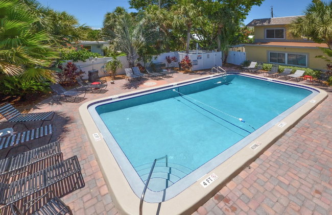 Waves by Distinctive Beach Rentals - Photo 56