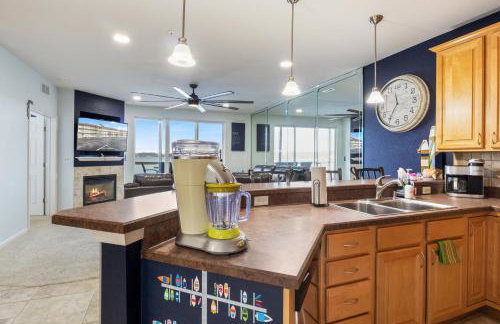 Nautical-Inspired Lakefront Unit w/ Awesome Views - Foto 20