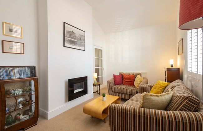 Host Stay Chatsworth Court Apartment - Photo 9