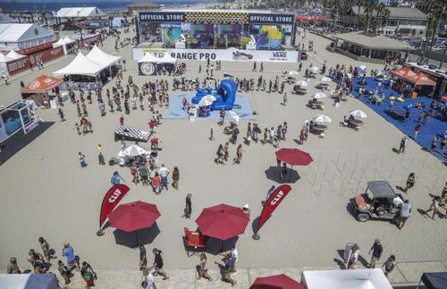 Pacific Breeze Right Next to Huntington Beach Pier! Steps from Beach!! - Photo 21