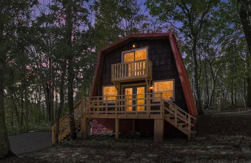 Family cabin Alpine Lake w indoor pool & fire pit - Foto 21