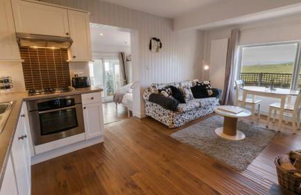 Chesil Beach Lodge Burton Bradstock Dorset DT64RJ - Photo 3