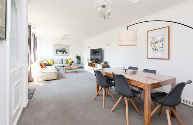 Spacious & Welcoming 4BD House - Kennington - Foto 42
