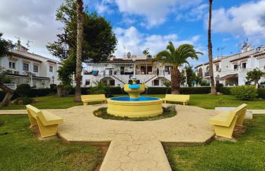 Maxx Suites Torrevieja - Bright and Stylish Studio with Pool Access, Lago Jardin - Foto 13