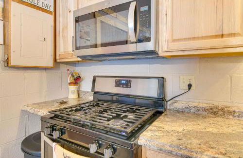 Waterfront Bull Shoals Lake Cabin with Deck and Views! - Foto 12