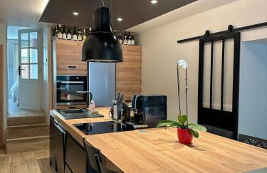 Maison de charme Centre-Ville - WIFI Netflix - Terrasse - 2 cours extérieures - Foto 8