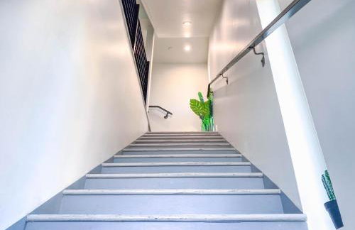 Stylish 3 BR/3BR family house - Photo 16