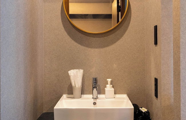 THE CHATEAU - Photo 68