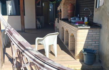 Chalé da Márcia com Piscina e Churrasqueira Privativos - Foto 19