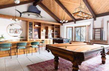 Cathedral by AvantStay Charming Secluded Estate w Sauna Pool Table Views of the Rolling Hills - Foto 11