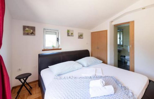 Awesome Home In Trilj - Photo 35