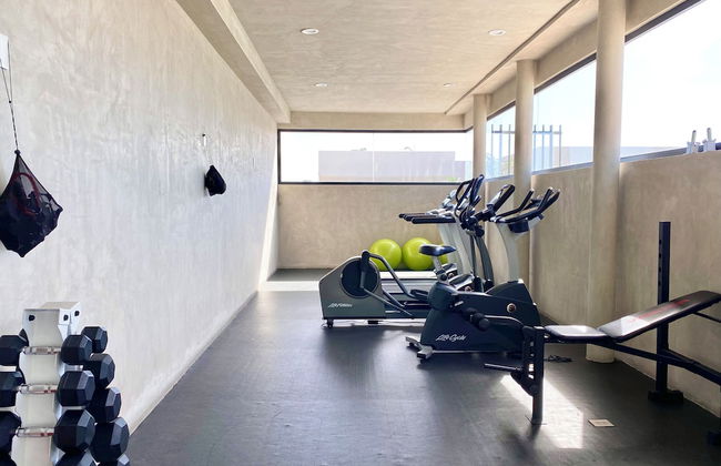 Urban Towers by Andiani Travel - Photo 27